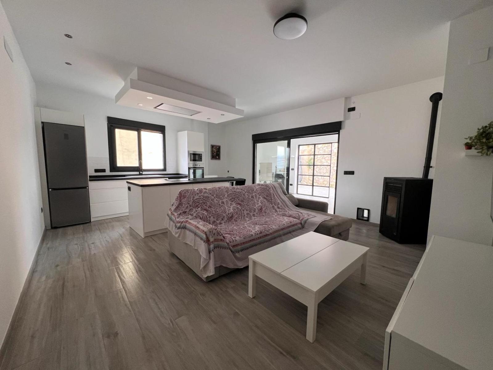 Montichelvo Casa Del Puebloヴィラ エクステリア 写真